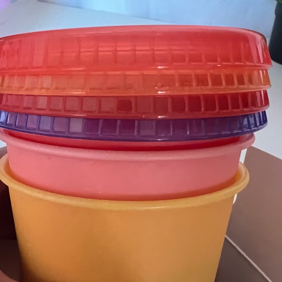 24oz NEW Starbucks Color Changing 4 Pack Reusable Cold Cup Bright Colors Include - Picture 3 of 5